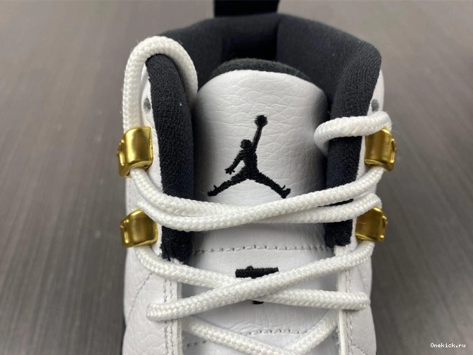 One Kick 130690-125 Taxi 12 Jordan (2013) Retro 0716